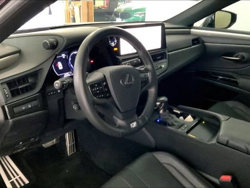 Used 2023 Lexus ES 300h F Sport FWD image 7