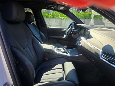 Used 2022 BMW X5 sDrive40i w/ Premium Package RWD image 11