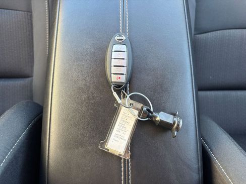 Used 2025 Nissan Altima 2.5 SV image 22