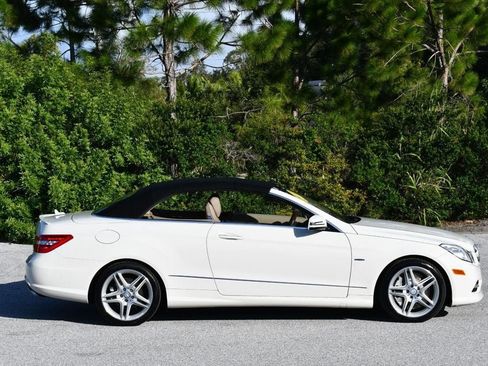 Used 2012 Mercedes-Benz E 550 Cabriolet w/ Appearance Pkg image 44