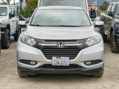 Used 2016 Honda HR-V EX image 2