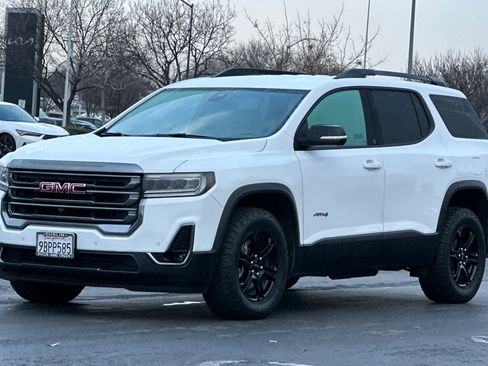 Used 2022 GMC Acadia AT4 w/ Technology Package image 8