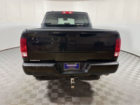 Used 2017 RAM 1500 Express w/ Black Ram 1500 Express Group image 7