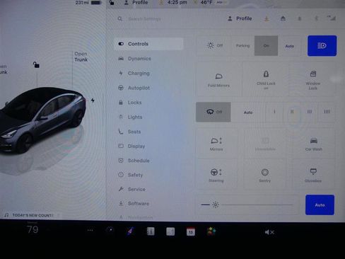 Used 2023 Tesla Model 3 Standard Range image 14