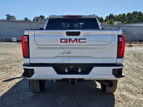 New 2026 GMC Sierra 2500 Denali w/ Denali Reserve Package image 5