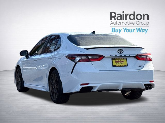 Used 2023 Toyota Camry SE FWD image 5