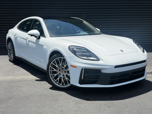 Certified 2024 Porsche Panamera 4 AWD/4WD image 6