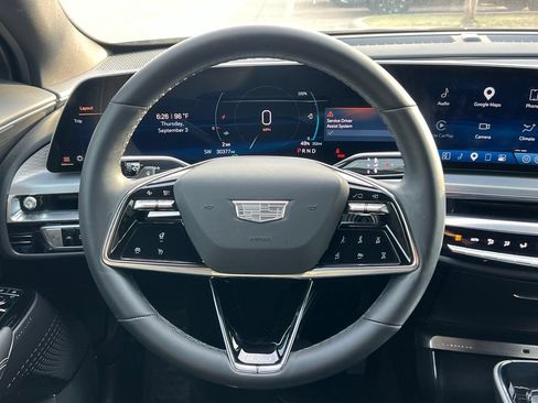 Used 2024 Cadillac Lyriq Luxury AWD/4WD image 16