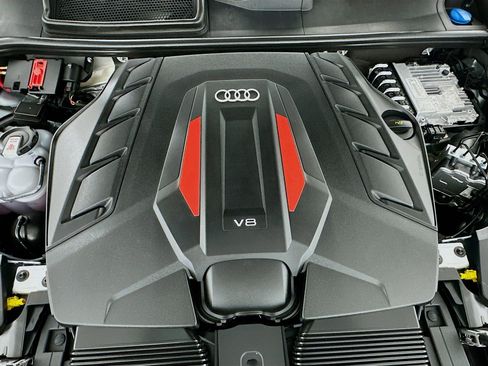 Used 2024 Audi SQ8 Premium Plus w/ Executive Package image 31