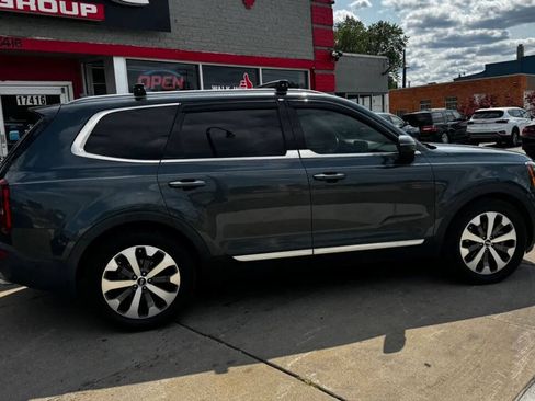 Used 2020 Kia Telluride S w/ S 8 Passenger Seating Package FWD image 4