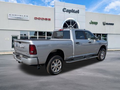 New 2026 RAM 2500 Big Horn AWD/4WD image 4