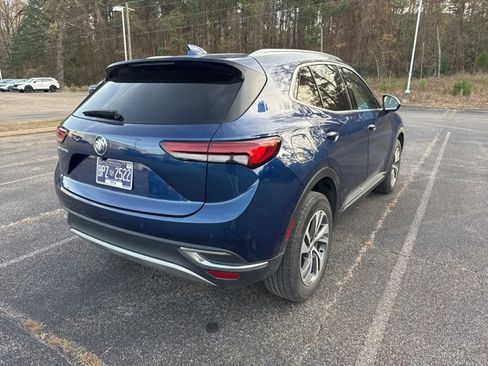 Used 2023 Buick Envision Essence image 3