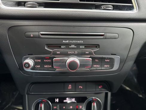 Used 2018 Audi Q3 2.0T Premium AWD/4WD image 22