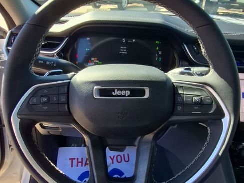 New 2024 Jeep Grand Cherokee Limited 4xe w/ Luxury Tech Group II AWD/4WD image 32