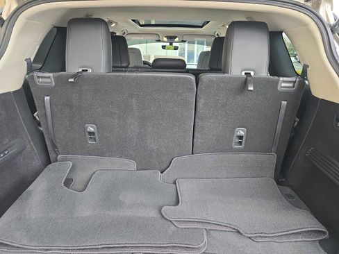 Certified 2025 INFINITI QX60 Sensory image 32