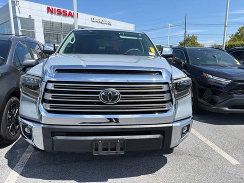 Used 2019 Toyota Tundra Limited w/ Limited Premium Package AWD/4WD image 2