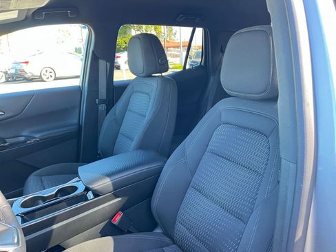 Used 2025 Chevrolet Equinox LT image 27