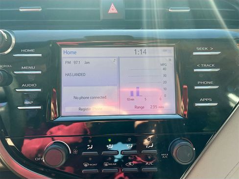 Used 2019 Toyota Camry LE image 14