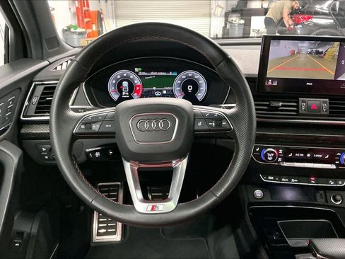 Certified 2021 Audi SQ5 Premium Plus image 8