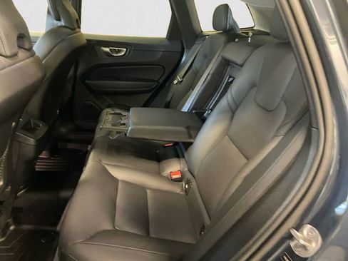Used 2024 Volvo XC60 B5 Plus image 14
