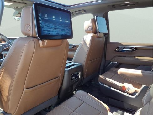 New 2026 Chevrolet Tahoe High Country image 10