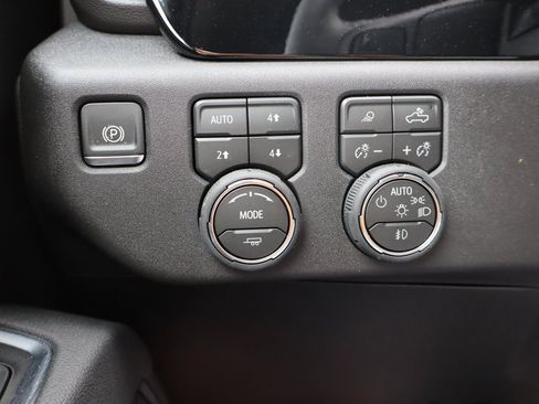 New 2026 Chevrolet Silverado 2500 LT w/ Trail Boss Package image 13