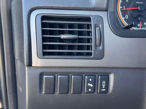 Used 2011 Nissan Armada SV image 23