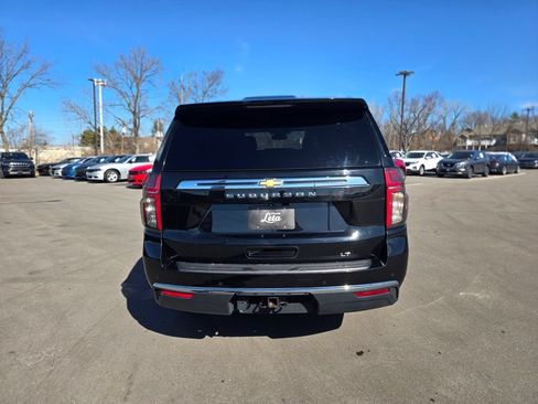 Used 2023 Chevrolet Suburban LT AWD/4WD image 6