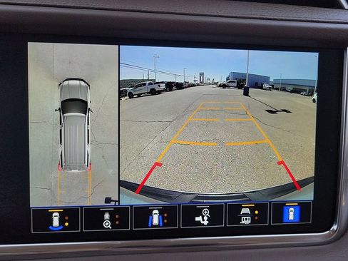 Used 2024 GMC Yukon Denali image 21