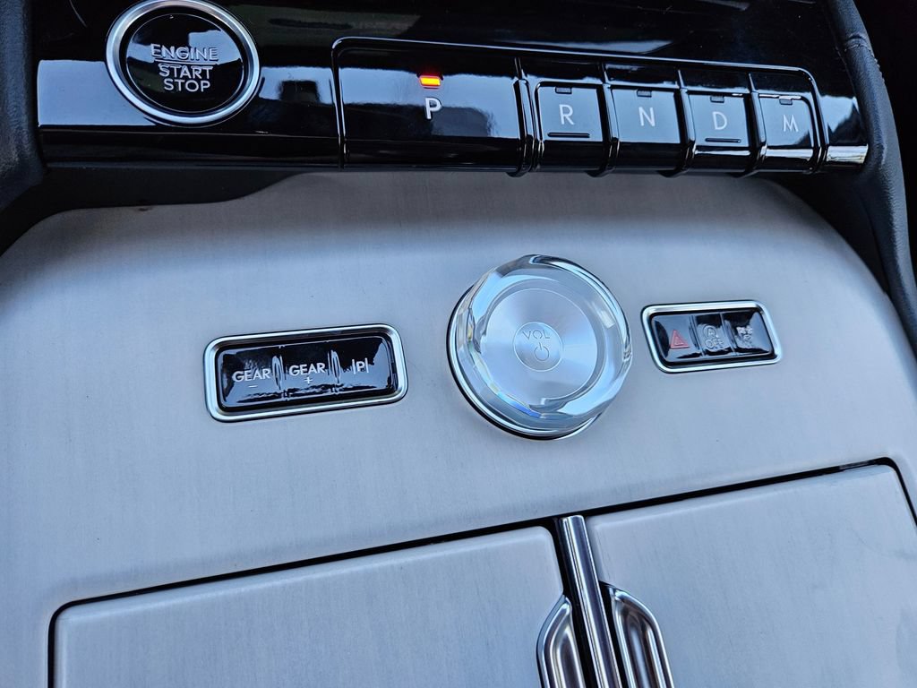 New 2027 Lincoln Navigator Reserve w/ Jet Appearance Package AWD/4WD image 29