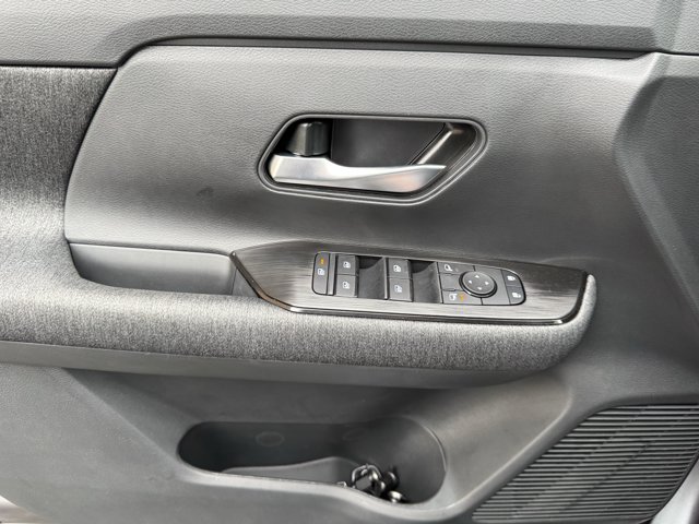 New 2027 Nissan Kicks SV AWD/4WD image 9