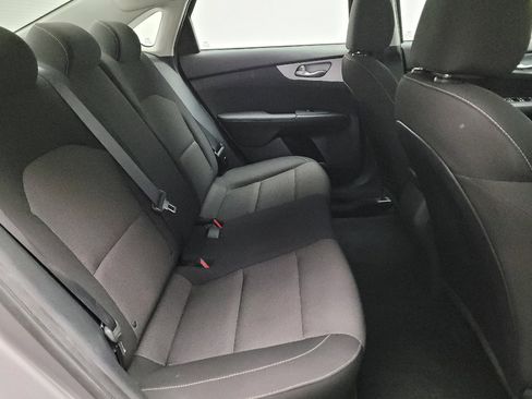 Used 2023 Kia Forte LXS w/ LXS Technology Package FWD image 19