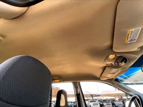 Used 2004 Jeep Grand Cherokee Laredo w/ Convenience Group image 14