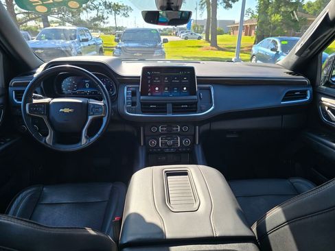 Certified 2022 Chevrolet Tahoe High Country AWD/4WD image 12