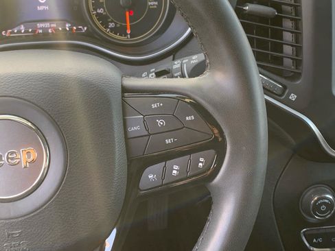 Used 2023 Jeep Cherokee Altitude Lux image 20