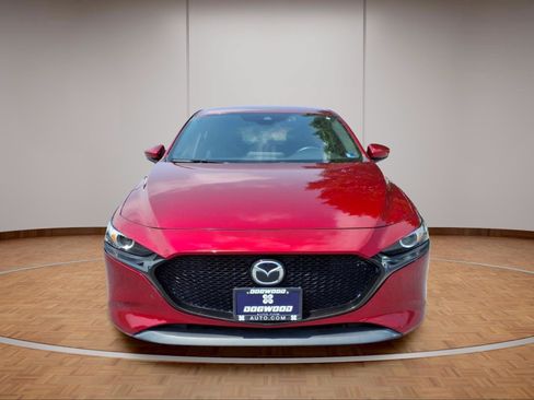Used 2019 MAZDA MAZDA3 AWD Hatchback image 2