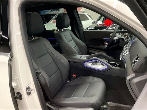 Certified 2025 Mercedes-Benz GLE 350 4MATIC image 7