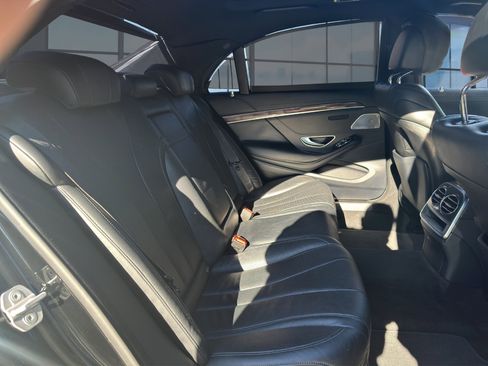 Used 2016 Mercedes-Benz S 550 Sedan image 19