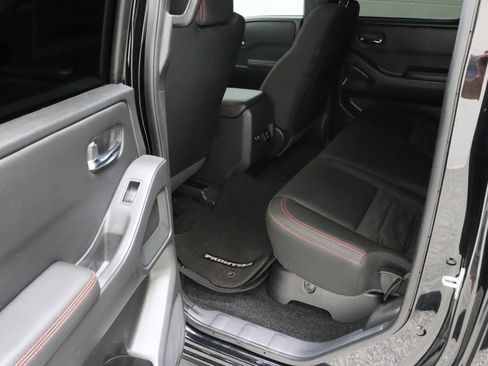 Used 2023 Nissan Frontier Pro-X w/ Pro Convenience Package RWD image 29