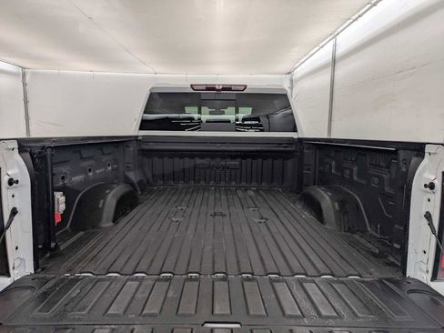 Used 2023 GMC Sierra 3500 SLT w/ SLT Premium Package image 34