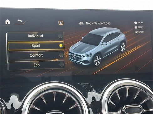 Used 2023 Mercedes-Benz GLA 250 4MATIC image 25