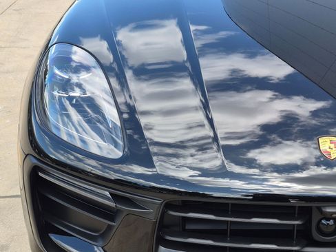 Certified 2026 Porsche Macan AWD/4WD image 12