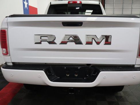 Used 2017 RAM 2500 Limited AWD/4WD image 21