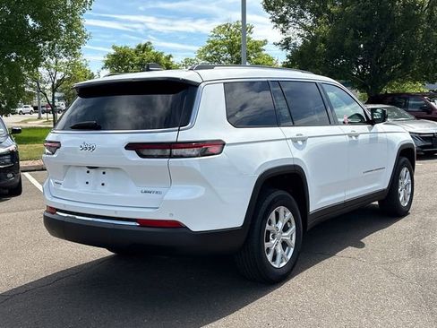 Used 2023 Jeep Grand Cherokee L Limited AWD/4WD image 2