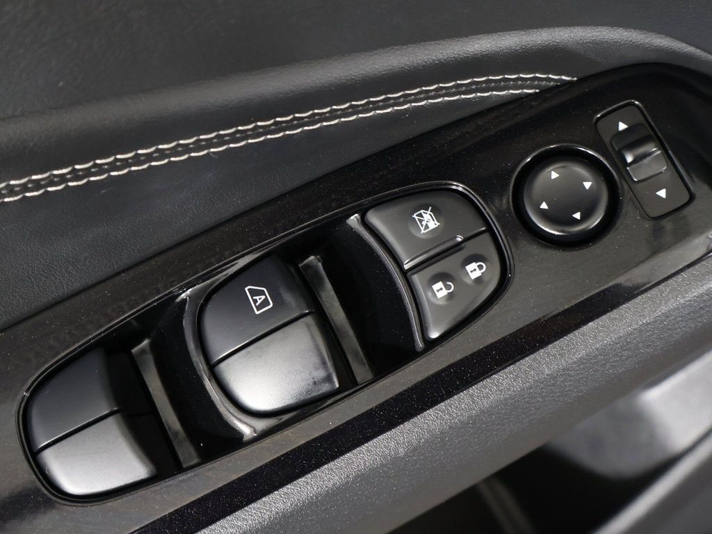 Used 2023 Nissan Altima 2.5 SL AWD/4WD image 40