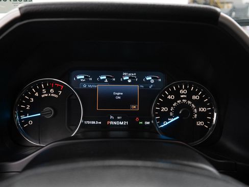 Used 2016 Ford F150 Lariat w/ Equipment Group 502A Luxury AWD/4WD image 30
