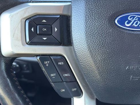 Used 2019 Ford F250 Lariat w/ Lariat Value Package image 23
