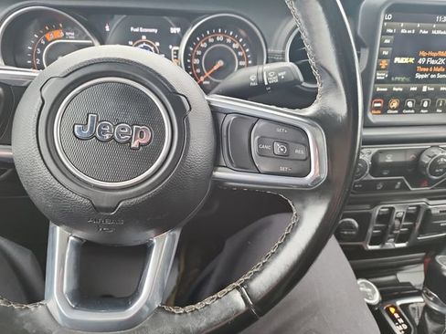 Used 2022 Jeep Gladiator Overland w/ Popular Equipment Package AWD/4WD image 21
