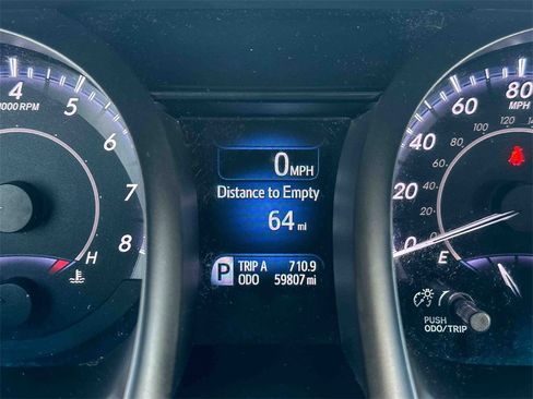 Used 2017 Toyota Avalon Limited image 24