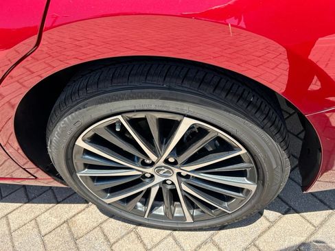 Certified 2025 Lexus ES 350 w/ Premium Package FWD image 11